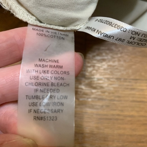 Women’s khaki skorts size medium 5 for $25 - Picture 9 of 10